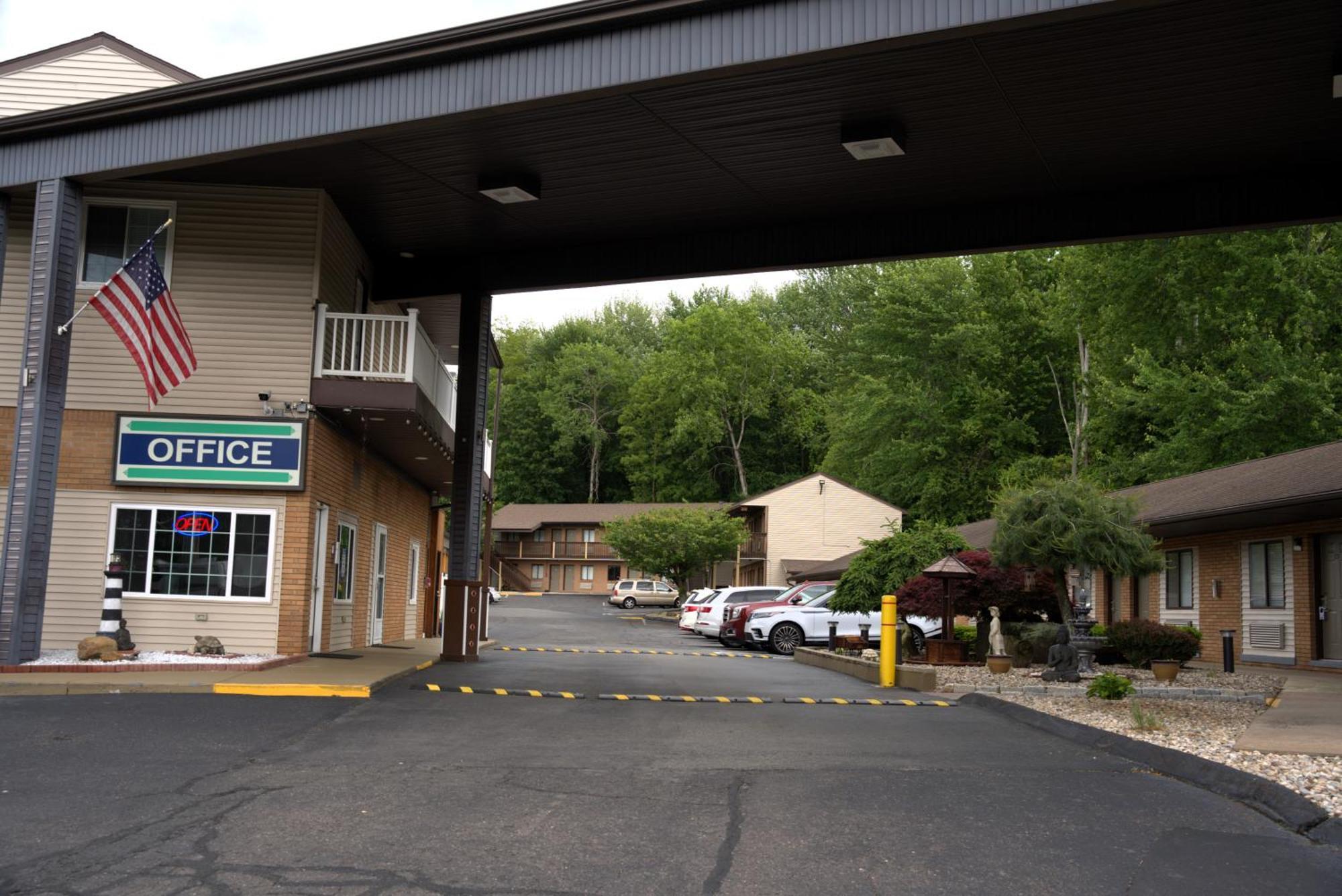 Carrier Motor Lodge Newington Esterno foto